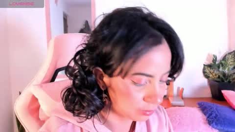 Snapshot of adriannyp chatting on 10/28/25, 12:47 adrianny online show from 10/28/25, 12:47