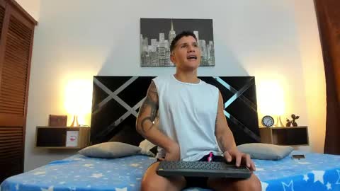 Snapshot of adriano_bigcock chatting on 04/14/26, 03:23 Adrian online show from 04/14/26, 03:23