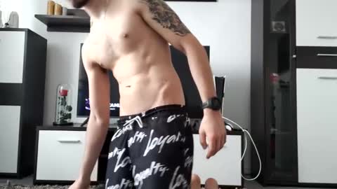 Snapshot of adrianohunt chatting on 02/25/25, 10:04 Adriano online show from 02/25/25, 10:04