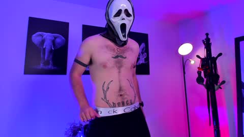 Snapshot of adrianwilliams_ chatting on 02/04/25, 12:08 Adrian Williams online show from 02/04/25, 12:08