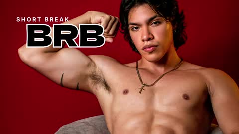 adriel_escalante online show from 05/18/26, 04:07