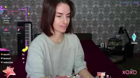 Adriana online show from 10/28/25, 07:45