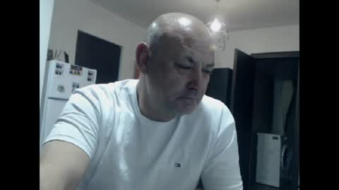 BEST LOVER online show from 04/24/26, 07:38