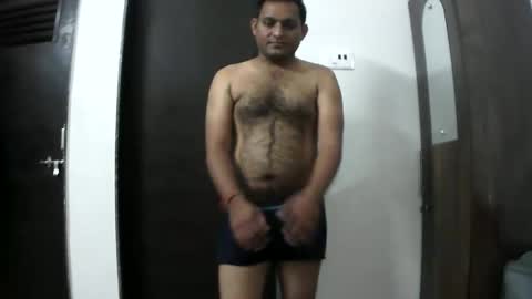 Snapshot of adudeandsexy chatting on 04/19/26, 06:10 adudeandsexy online show from 04/19/26, 06:10