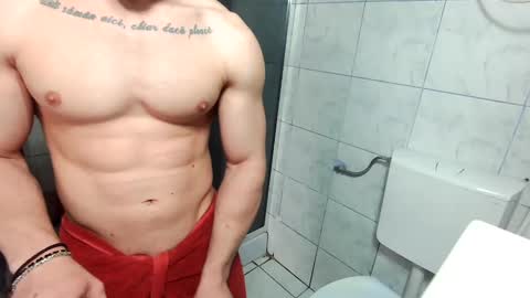 Snapshot of advp69 chatting on 03/05/25, 10:33 Mrrfitt online show from 03/05/25, 10:33