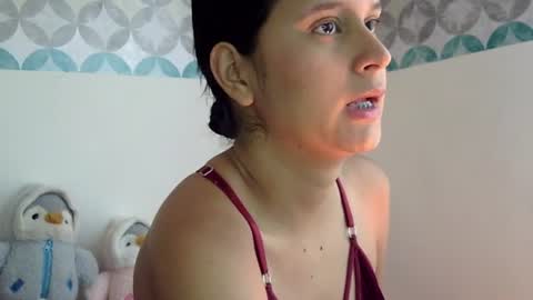 Snapshot of adysson_le chatting on 06/17/26, 06:42 s a b r i n a online show from 06/17/26, 06:42