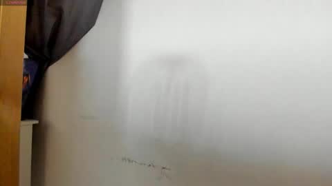 Snapshot of aeiris_xo chatting on 12/17/25, 09:48 aeiris_xo online show from 12/17/25, 09:48