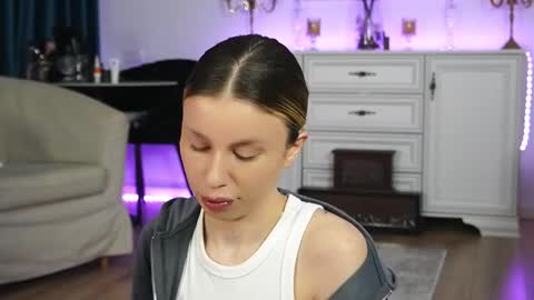 Aelia online show from 01/15/26, 05:56