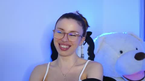 Aelia online show from 03/10/26, 06:24