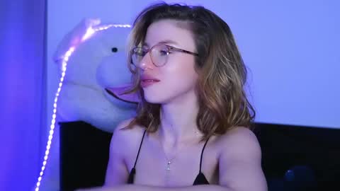 Aelia online show from 04/20/26, 05:26