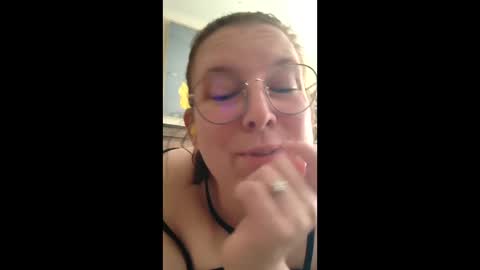 Snapshot of aelinafterdark chatting on 06/06/26, 02:55 aelinafterdark online show from 06/06/26, 02:55
