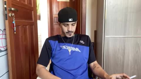 Luci online show from 09/10/25, 07:03