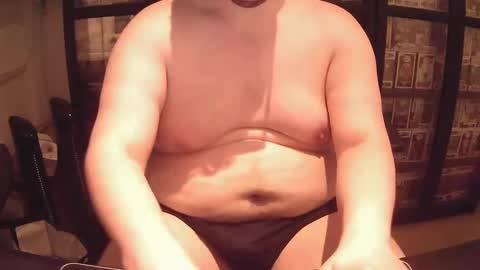 Snapshot of afattytowatch chatting on 01/04/25, 11:48 afattytowatch online show from 01/04/25, 11:48