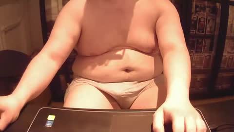 Snapshot of afattytowatch chatting on 02/18/25, 10:36 afattytowatch online show from 02/18/25, 10:36