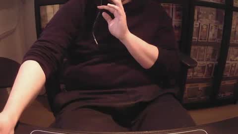 Snapshot of afattytowatch chatting on 02/20/25, 01:51 afattytowatch online show from 02/20/25, 01:51