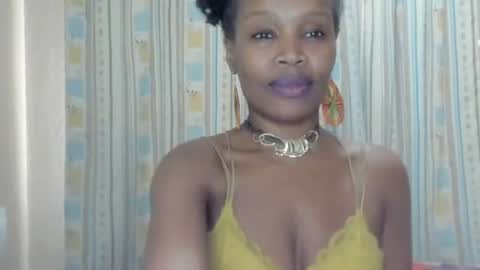 AfricanSquirtQueen online show from 11/04/25, 02:05
