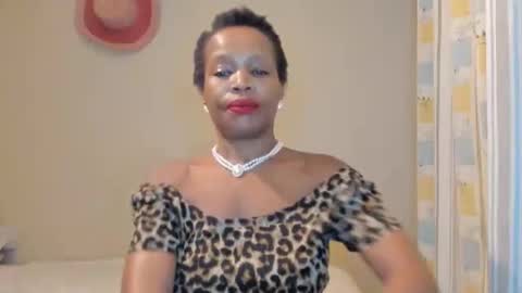 AfricanSquirtQueen online show from 01/18/26, 09:29
