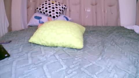 Snapshot of africacoco chatting on 11/05/25, 03:34 africacoco online show from 11/05/25, 03:34