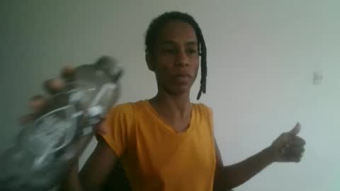 Snapshot of africadeluxe chatting on 04/28/26, 06:35 Africa online show from 04/28/26, 06:35