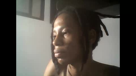 Snapshot of africadeluxe chatting on 05/25/26, 09:54 Africa online show from 05/25/26, 09:54