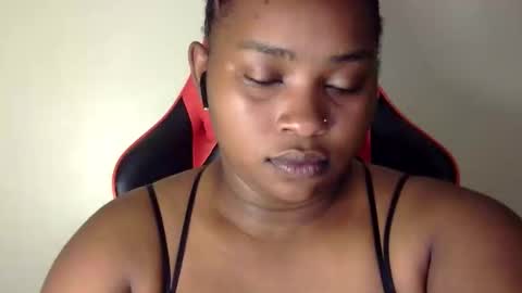 stella online show from 10/21/25, 05:02