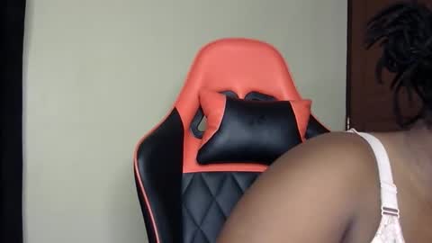 stella online show from 04/05/26, 08:39