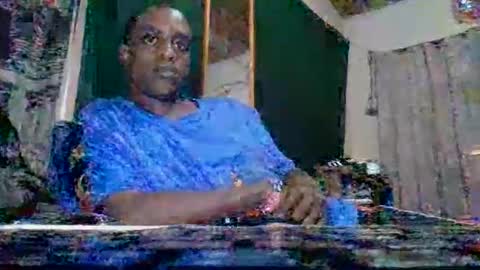 Snapshot of africandawa chatting on 10/21/25, 07:09 africandawa online show from 10/21/25, 07:09