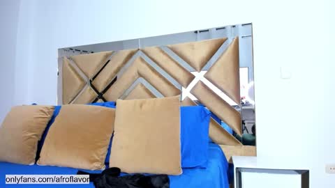 Snapshot of afro_happy__06 chatting on 12/16/25, 11:48 Jheremy and leeryc online show from 12/16/25, 11:48