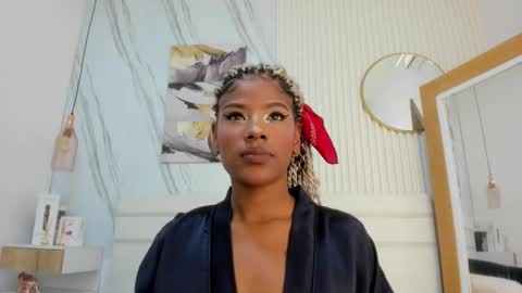 Afro Luna online show from 01/13/26, 11:26