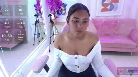 Snapshot of afrodita_loren chatting on 04/28/26, 03:33 afrodita_loren online show from 04/28/26, 03:33