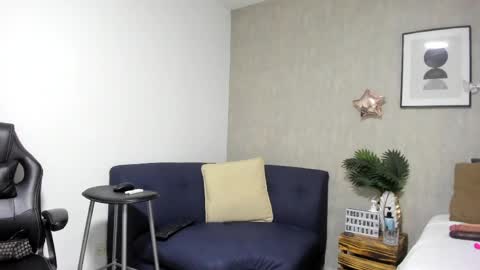 Snapshot of afrodita_martinez chatting on 03/25/26, 11:49 Afrodita online show from 03/25/26, 11:49