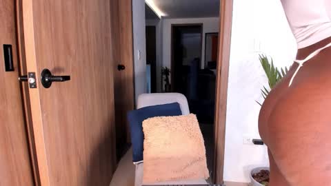 AfroditaRoy online show from 11/19/25, 02:17