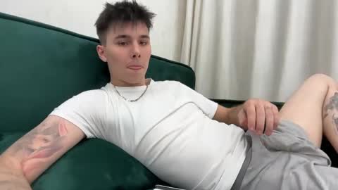 Mark online show from 04/20/26, 08:21