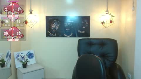 Snapshot of agarycus_ chatting on 10/06/25, 12:57 Kimberly online show from 10/06/25, 12:57