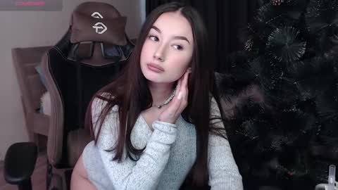 Snapshot of agata_cherry chatting on 12/19/24, 04:45 Eva online show from 12/19/24, 04:45