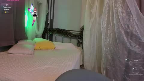 Agata Kriste online show from 11/21/25, 11:14