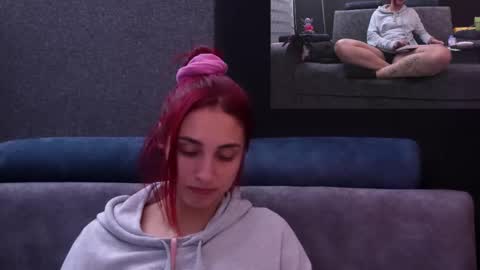 Agata Collinss online show from 12/04/25, 07:06