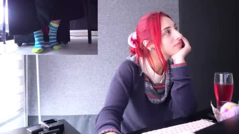 Agata Collinss online show from 12/20/25, 07:10