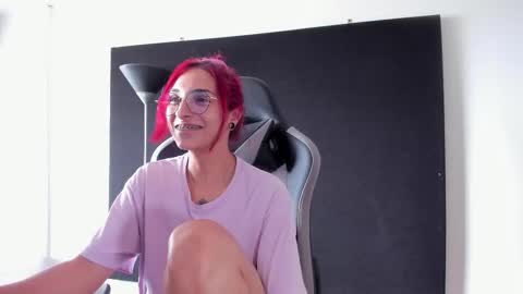 Agata Collinss online show from 03/25/26, 09:32