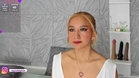 Agatadelphine online show from 11/05/25, 01:22