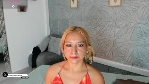 Snapshot of agatadelphine_mr chatting on 06/02/26, 01:13 Agatadelphine online show from 06/02/26, 01:13