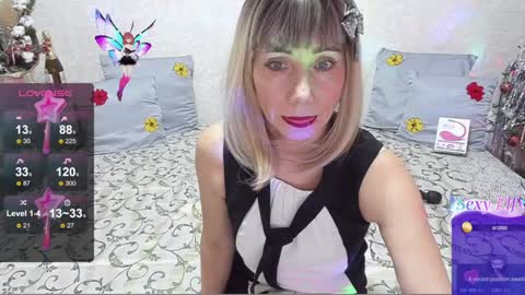 Snapshot of agatafox chatting on 12/25/24, 11:22 Agata online show from 12/25/24, 11:22