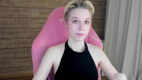 Snapshot of agatagate chatting on 05/16/26, 10:36 AgataGate online show from 05/16/26, 10:36