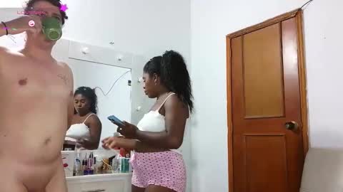 independent model online show from 05/25/26, 05:02