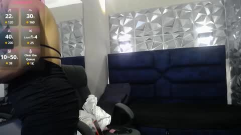 Agatha online show from 10/24/25, 11:39