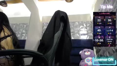 Agatha online show from 12/04/25, 12:03