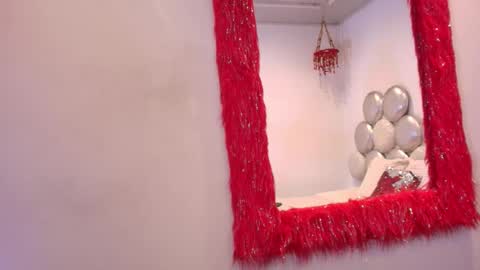 Agatha online show from 12/19/25, 12:45