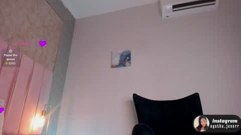 agatha_jener online show from 04/05/26, 11:40