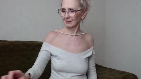 Agatha online show from 02/12/25, 03:49