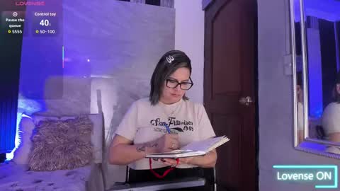 Snapshot of agatha_pleasure chatting on 09/25/25, 11:47 agatha_pleasure online show from 09/25/25, 11:47
